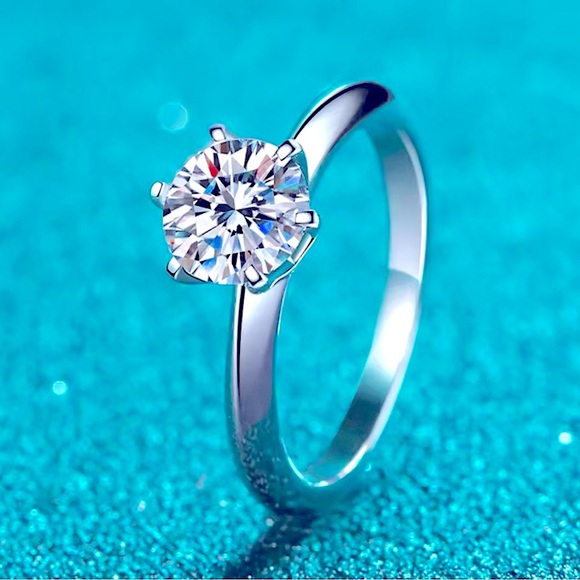 1 Ct Solitaire Ring Round Brilliant Cut Simulated Diamond‎ Size 8.5 NEW